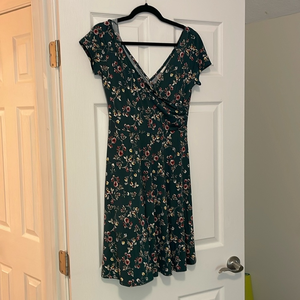 Adorable Floral V-Neck Dress